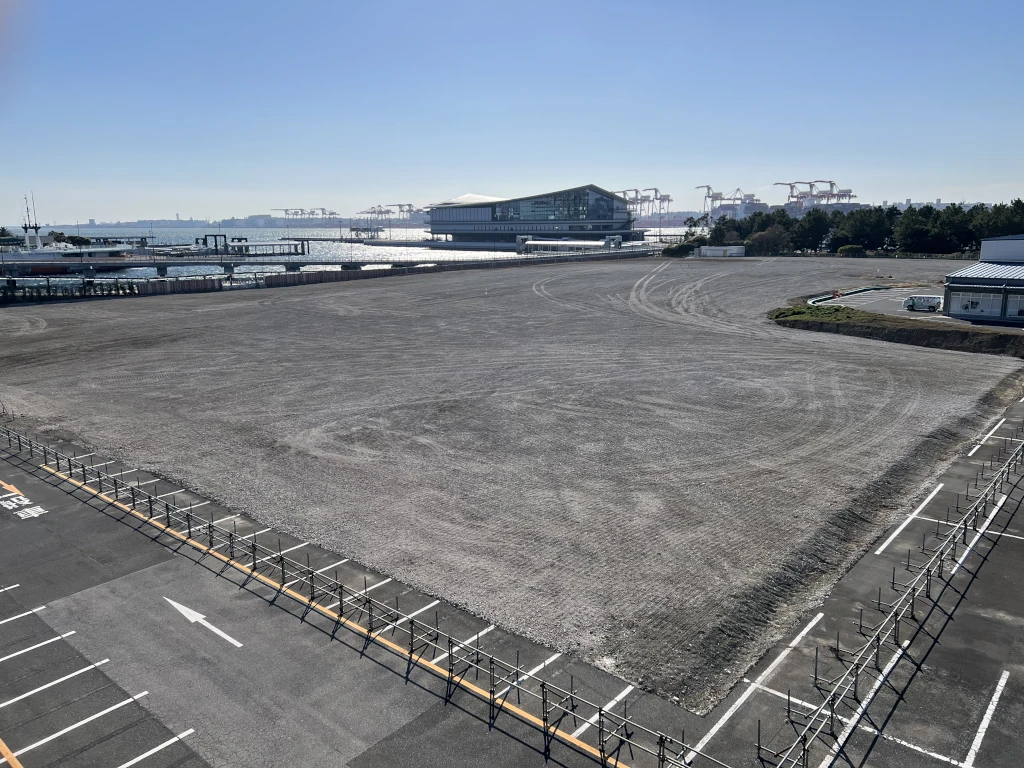 99: Scenery of the Museum of Maritime Science 船の科学館がある風景 ...gone